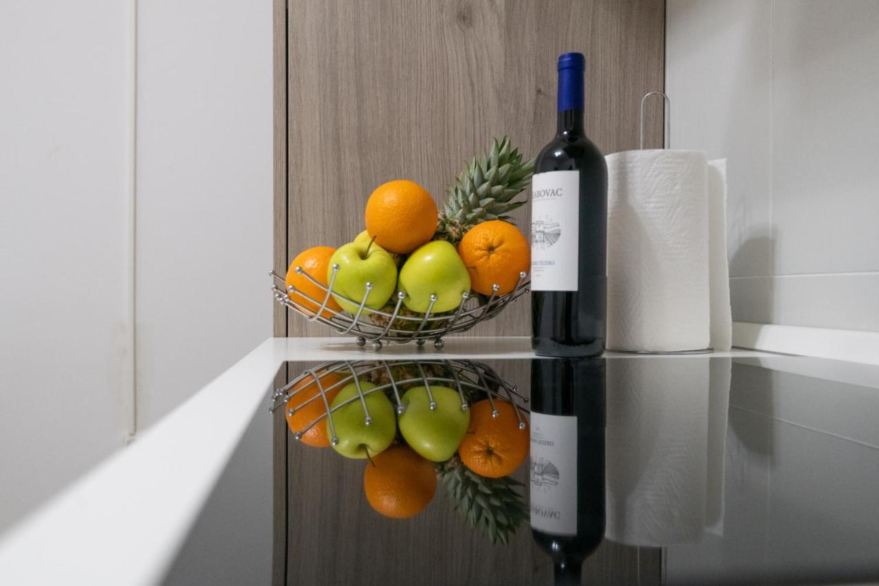 Apartman Ruza Podgora Exteriör bild
