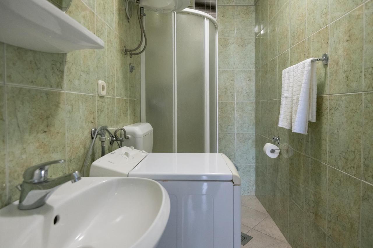 Apartman Ruza Podgora Exteriör bild